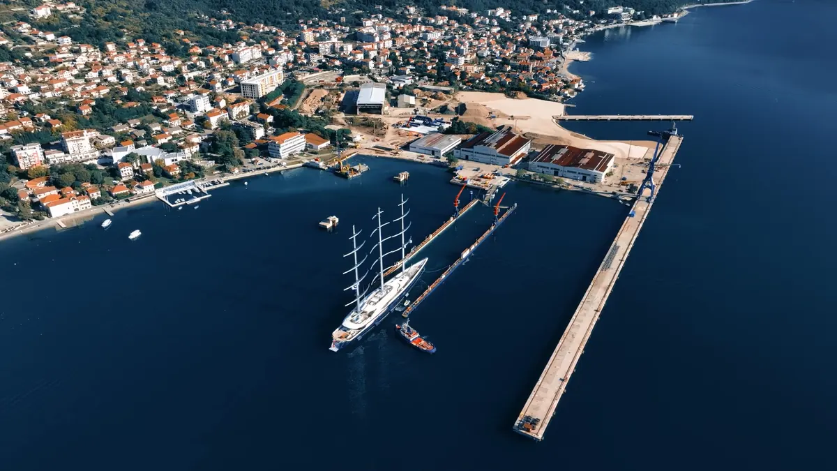 Floating dock Adriatic42